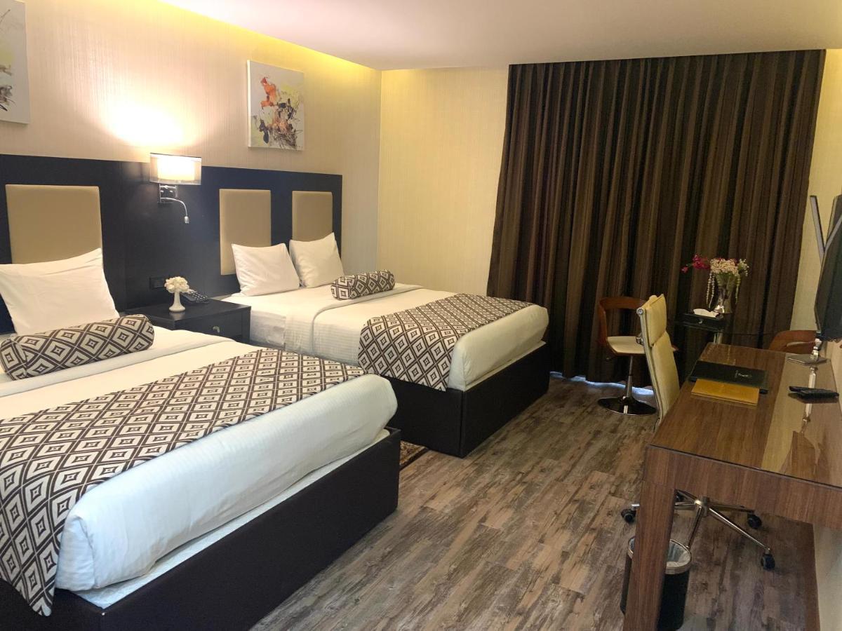 Отель Olive Tree 4*