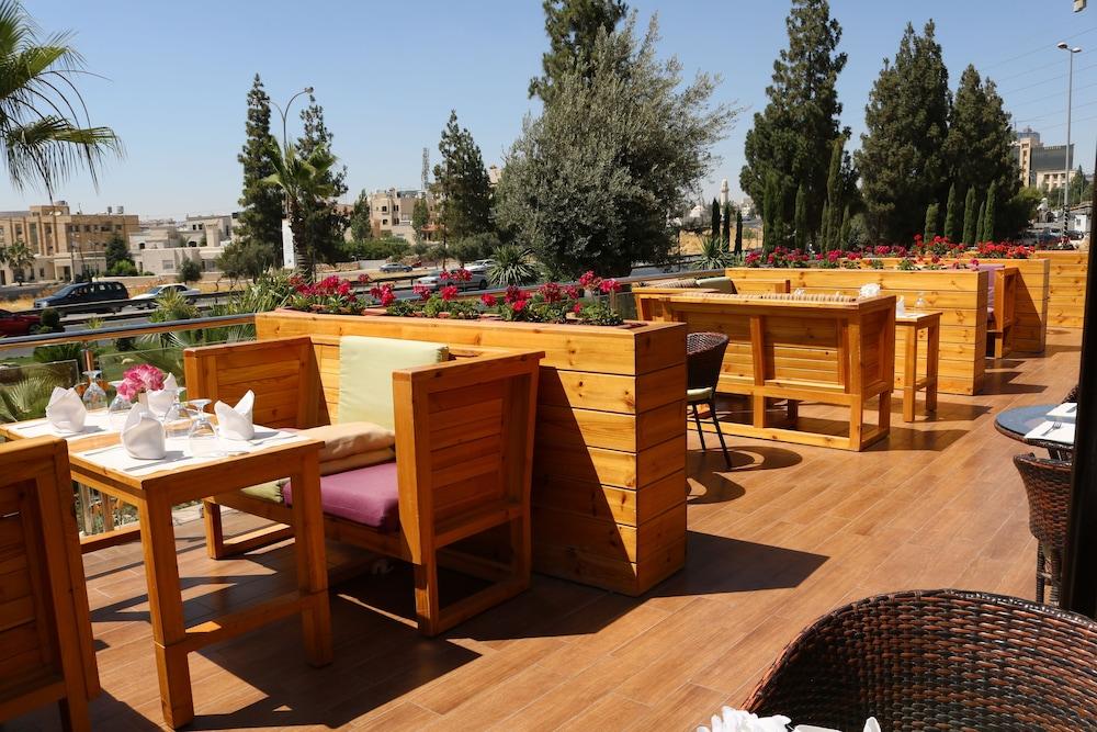 Olive Tree Отель 4*